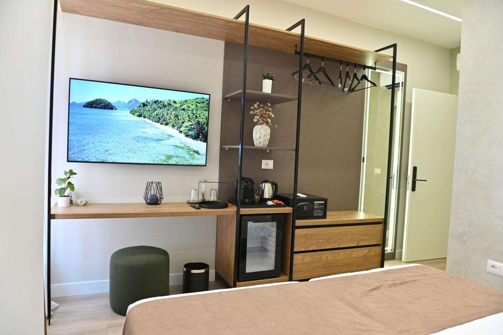Galeria's Rooms, Tirana, Self Check-in Tirana