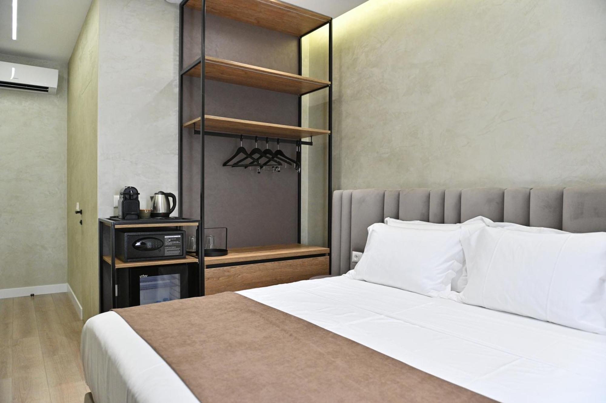 Galeria's Rooms, Tirana, Self Check-in Tirana