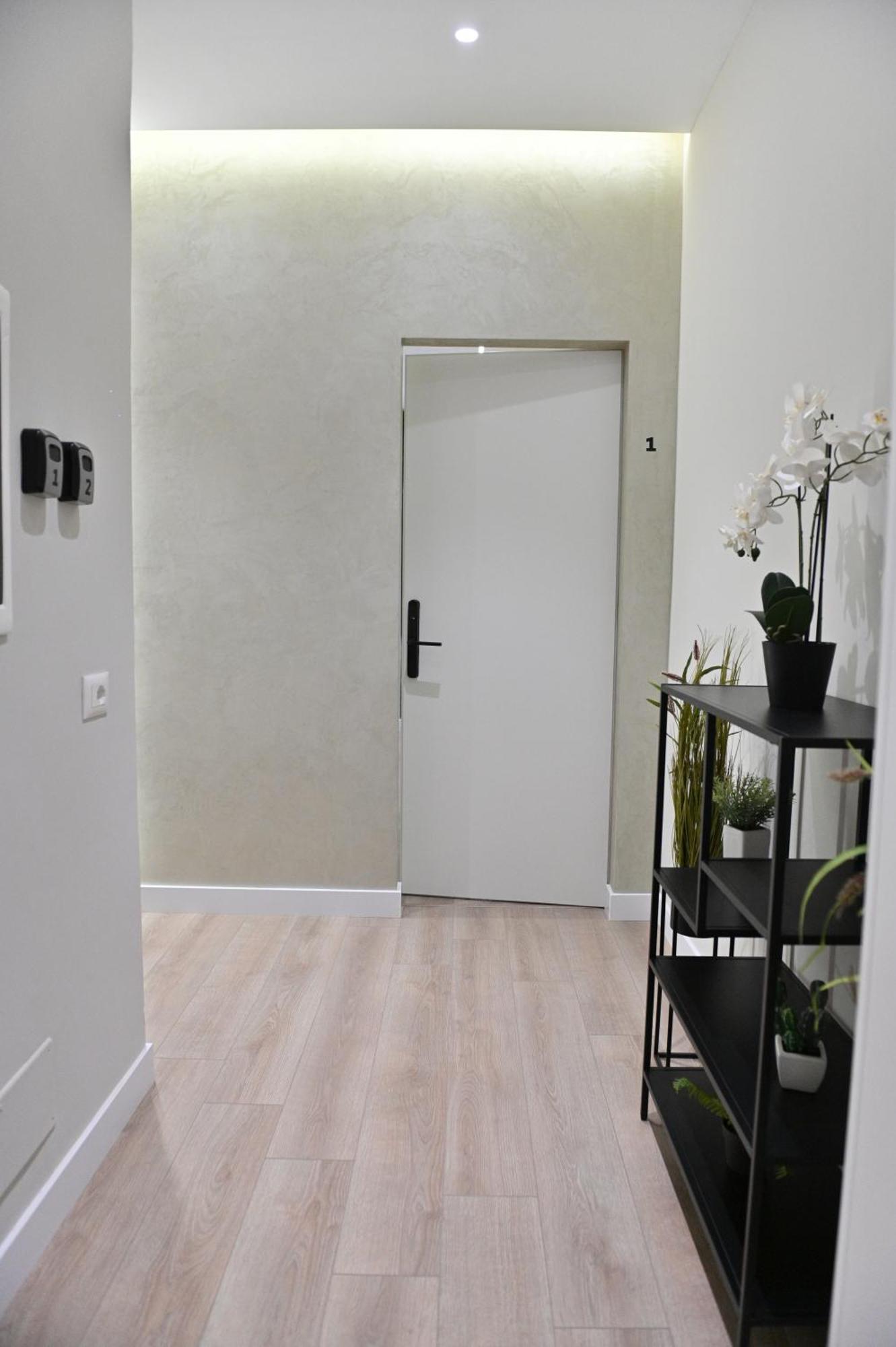 Galeria's Rooms, Tirana, Self Check-in *